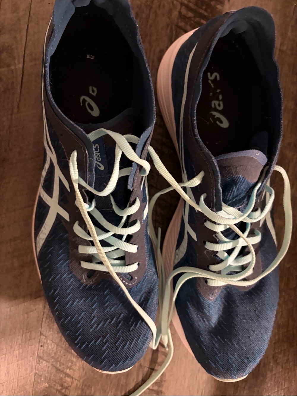 ASICS Magic Speed - Picture 2 of 4